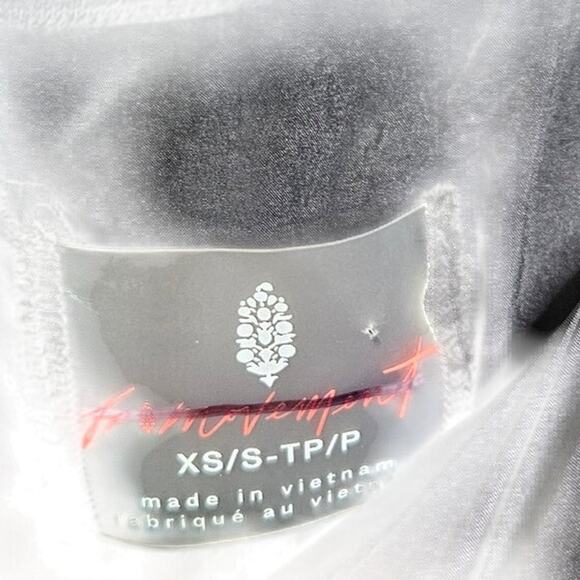 NEW Free People Movement XS/S Billie Boxy Lightweight Insulated Jacket Black - Picture 3 of 6